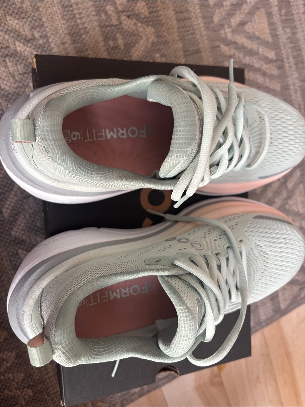 Saucony Hurricane25 Women's Mint & Pink Running Shoes.  Size 7 - Picture 5 of 5